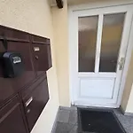 69m2 Mit Parkplatz An Der Am Zittauer Stadtzentrum Lage - Wohnen Auf Zeit - 2 Raum Apartment *