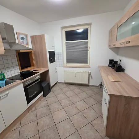 Апартаменты 69m2 Mit Parkplatz An Der Am Zittauer Stadtzentrum Lage - Wohnen Auf Zeit - 2 Raum Циттау