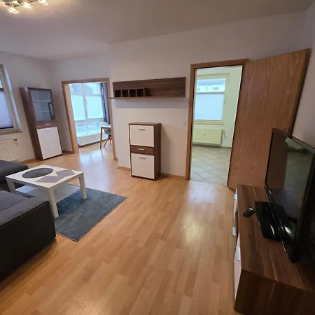 69m2 Mit Parkplatz An Der Am Zittauer Stadtzentrum Lage - Wohnen Auf Zeit - 2 Raum Апартаменты Циттау