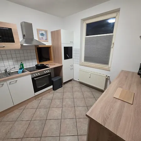 Апартаменты 69m2 Mit Parkplatz An Der Am Zittauer Stadtzentrum Lage - Wohnen Auf Zeit - 2 Raum