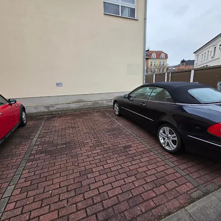 69m2 Mit Parkplatz An Der Am Zittauer Stadtzentrum Lage - Wohnen Auf Zeit - 2 Raum Циттау