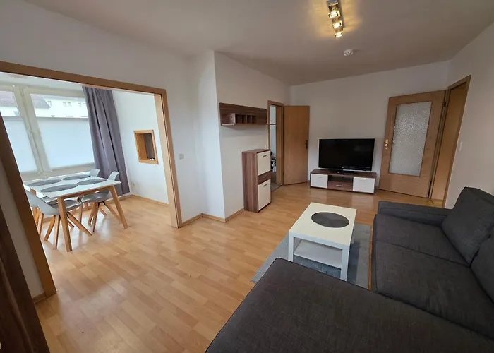 69m2 Mit Parkplatz An Der Am Zittauer Stadtzentrum Lage - Wohnen Auf Zeit - 2 Raum *