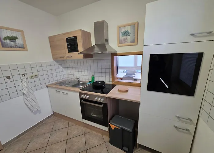 69m2 Mit Parkplatz An Der Am Zittauer Stadtzentrum Lage - Wohnen Auf Zeit - 2 Raum * Zittau