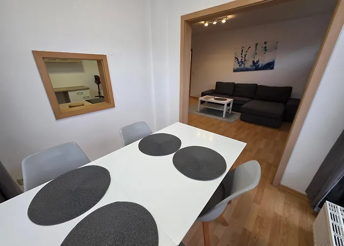 69m2 Mit Parkplatz An Der Am Zittauer Stadtzentrum Lage - Wohnen Auf Zeit - 2 Raum *