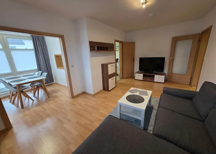 69m2 Mit Parkplatz An Der Am Zittauer Stadtzentrum Lage - Wohnen Auf Zeit - 2 Raum Apartment Zittau